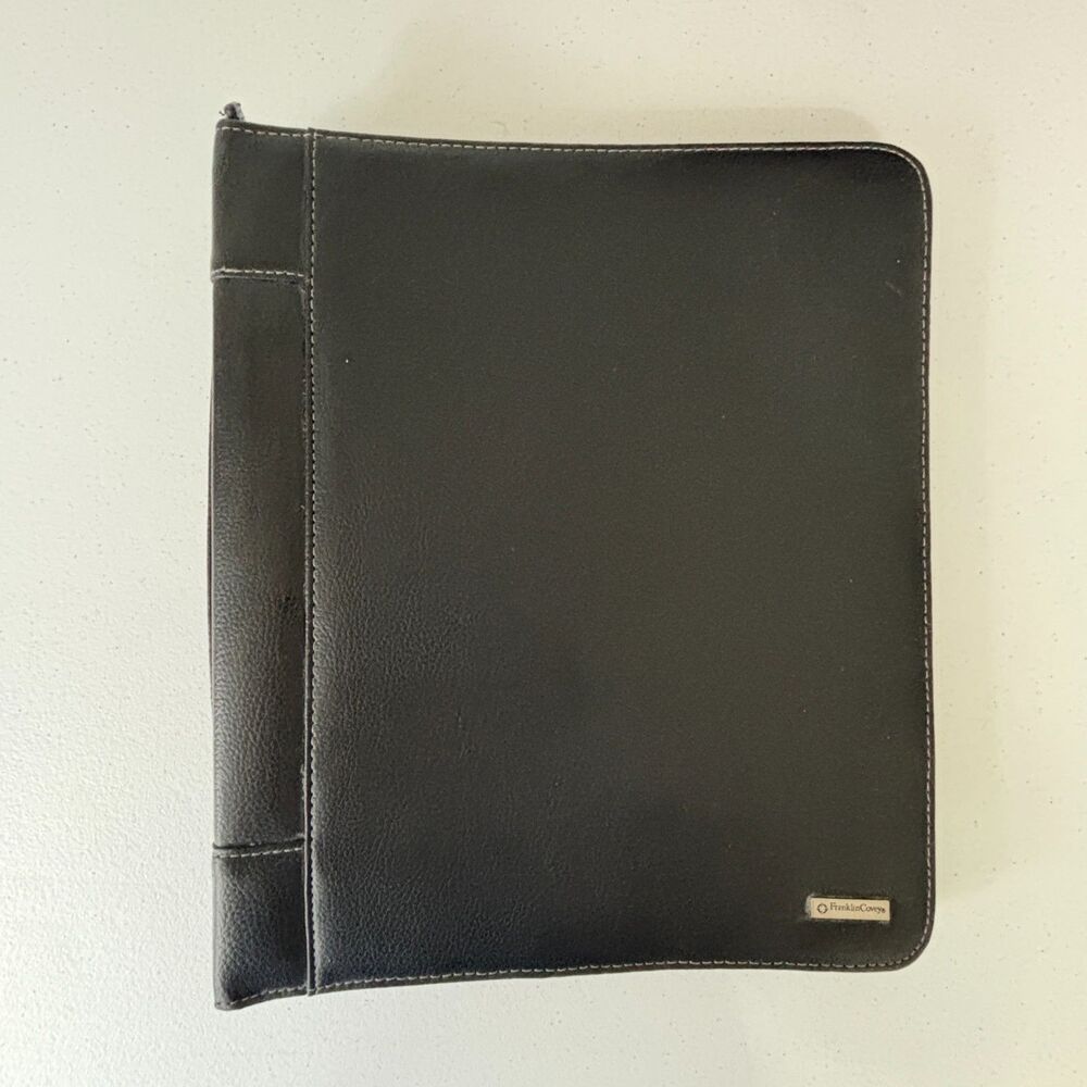 FranklinCovey Black Zip Planner Portfolio 3 Ring Calculator Organizer Handle